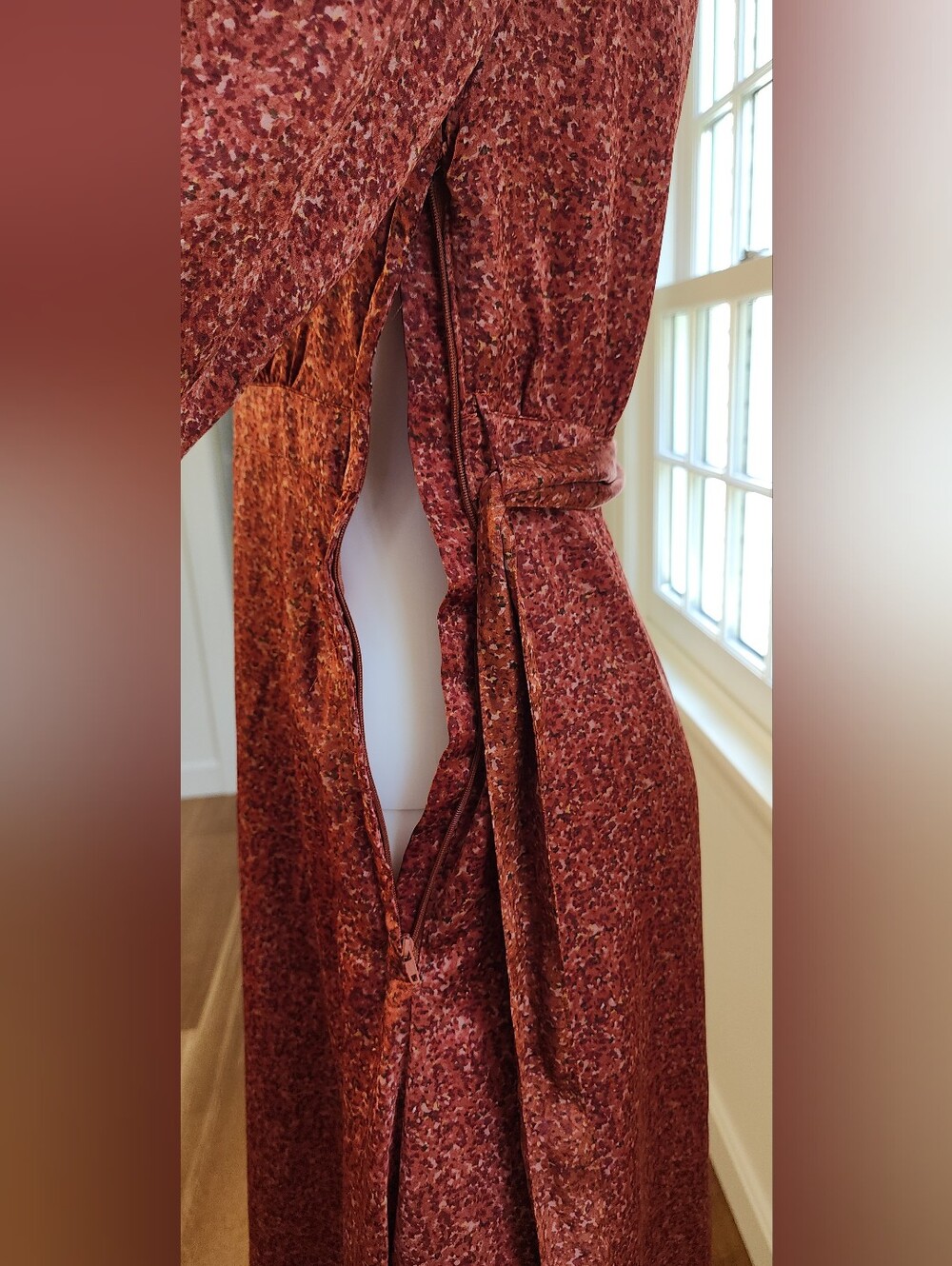 H&M Faux Wrap Silky Dress Vintage Retro Look 70s Office Vibe Size 6 US - Picture 11 of 14